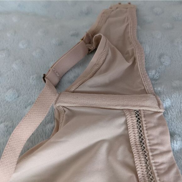 ARITZIA BABATON triangle nude bralette bra size XS B023 - Picture 4 of 11